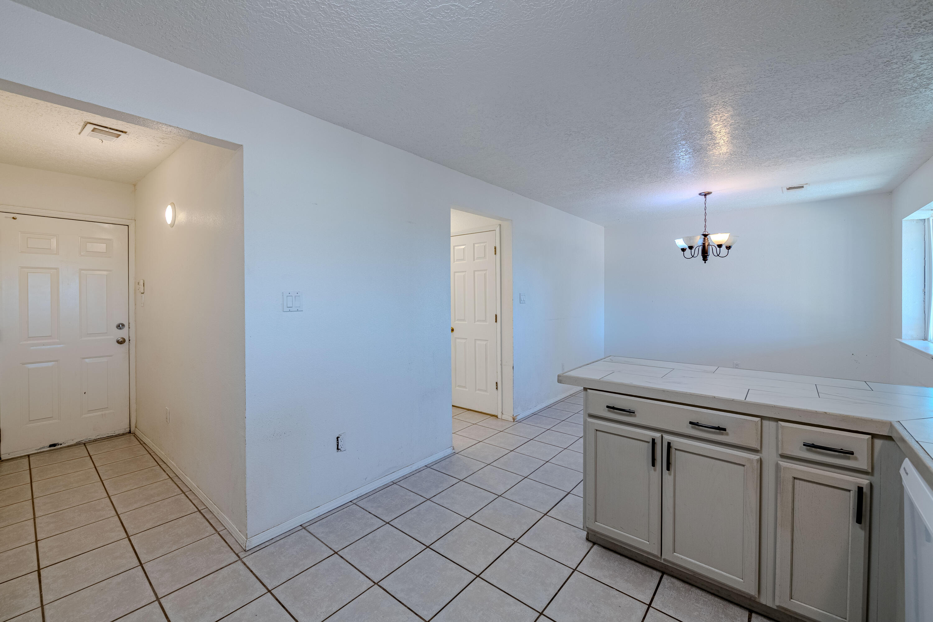 2605 Alamogordo Drive, Albuquerque, New Mexico image 13