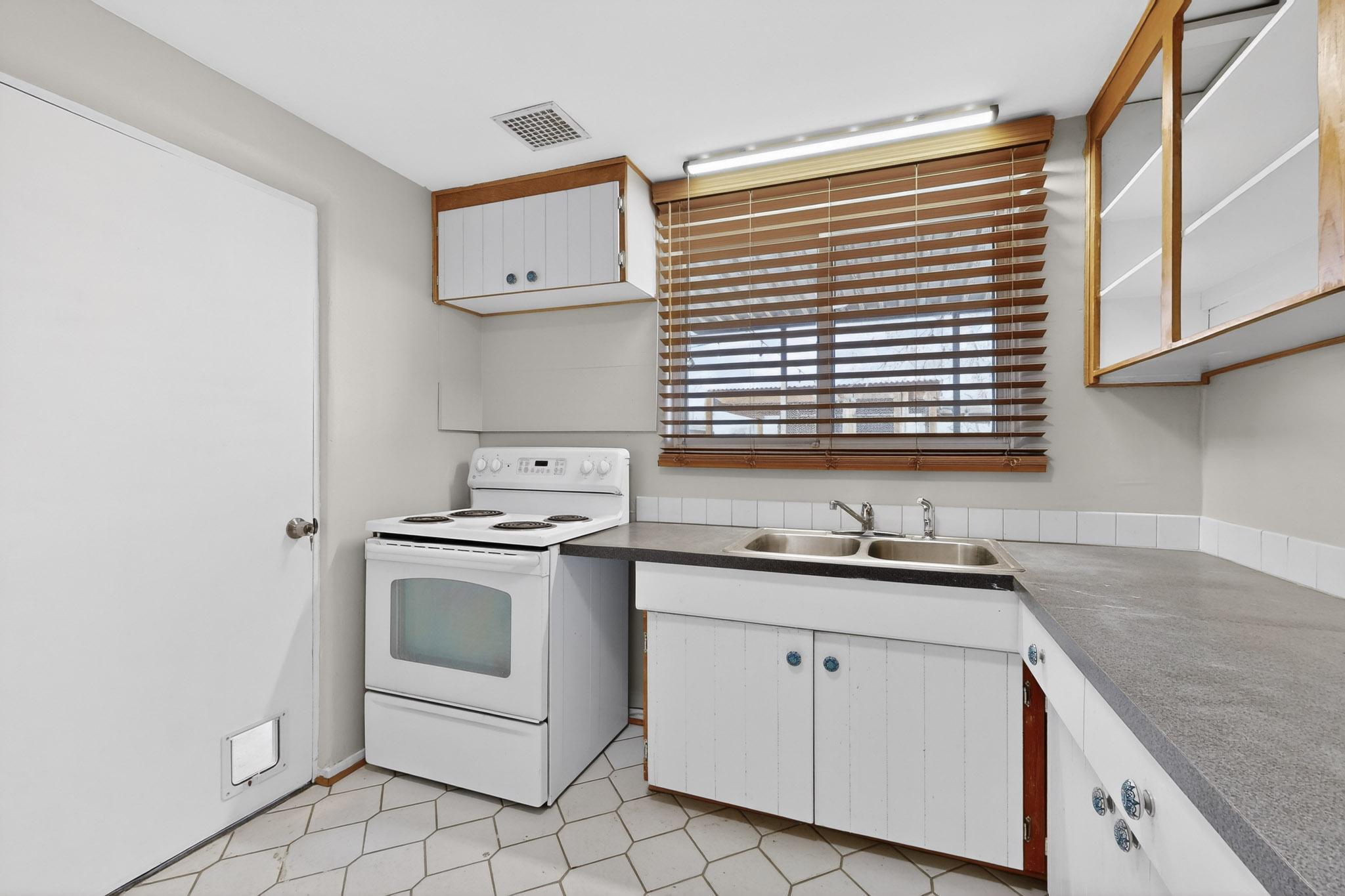 3317 Alvarado Drive NE