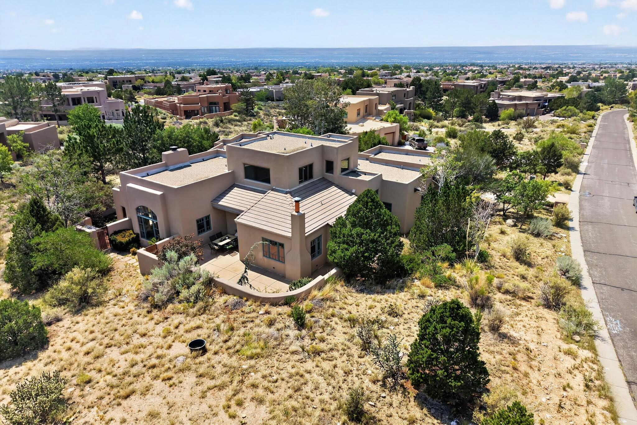 6101 Buffalo Grass Court NE