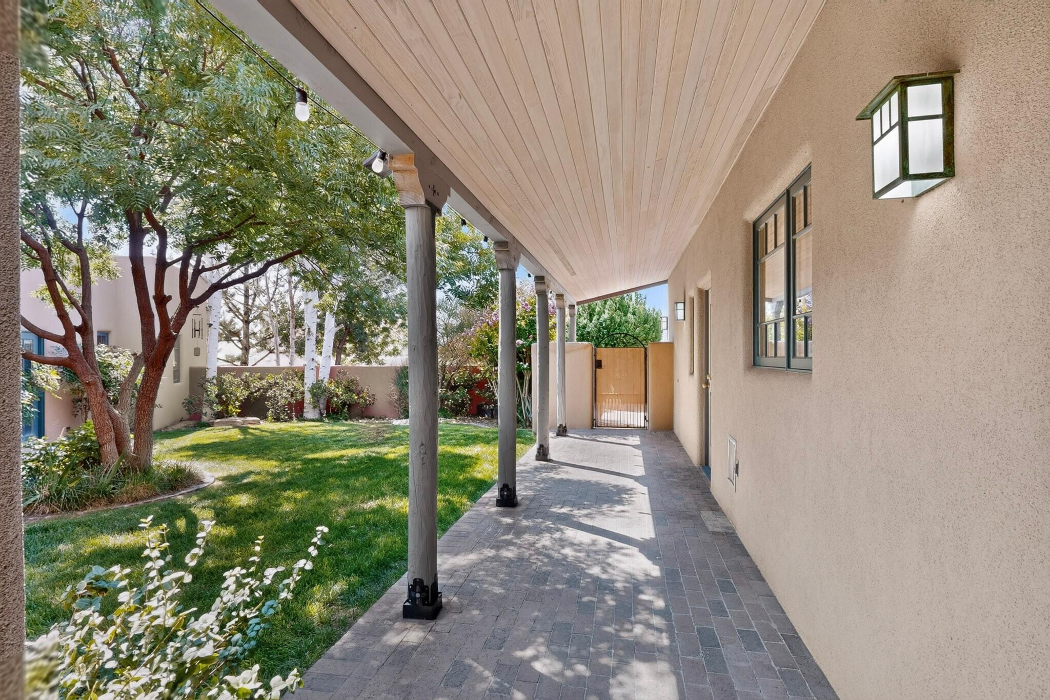 6101 Buffalo Grass Court NE