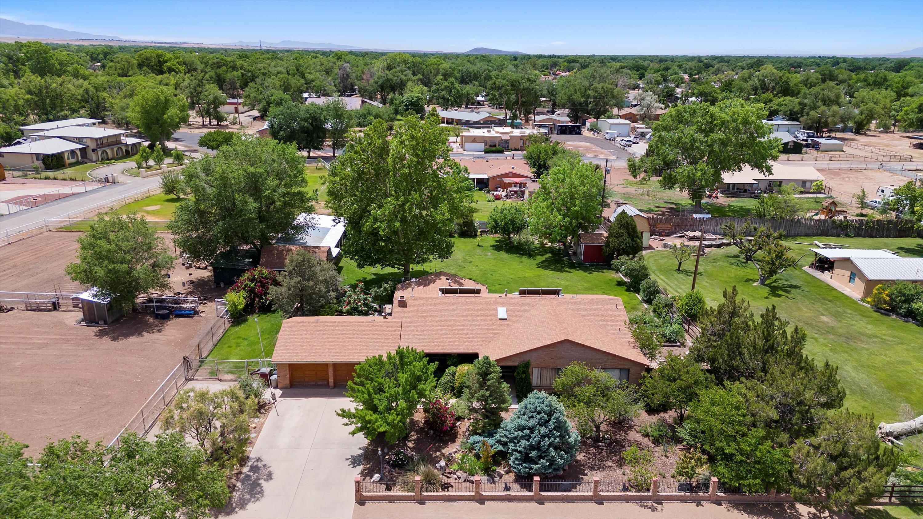535 La Plata Drive, Bosque Farms, New Mexico image 1
