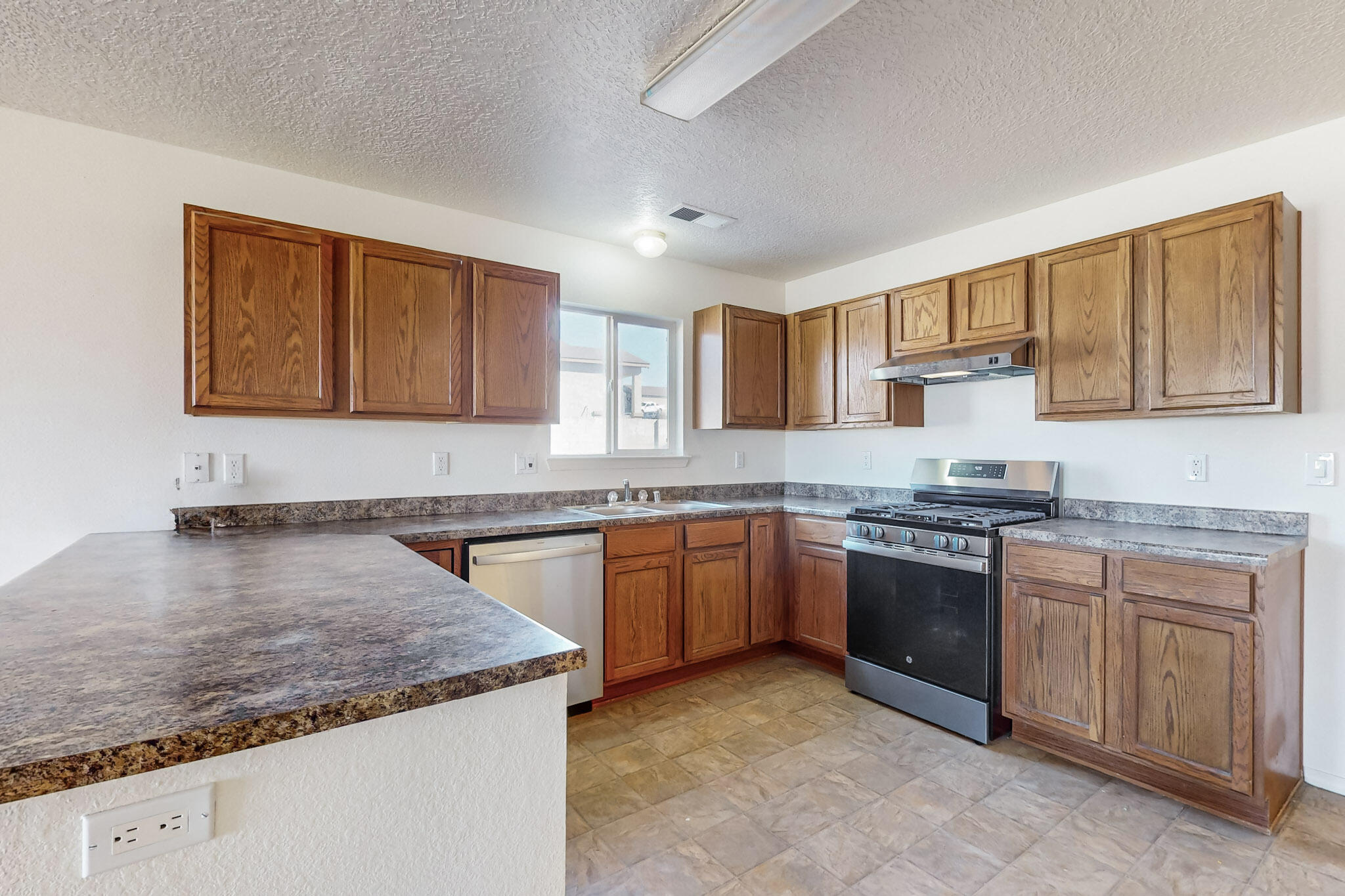 15 Camel Road, Los Lunas, New Mexico image 3