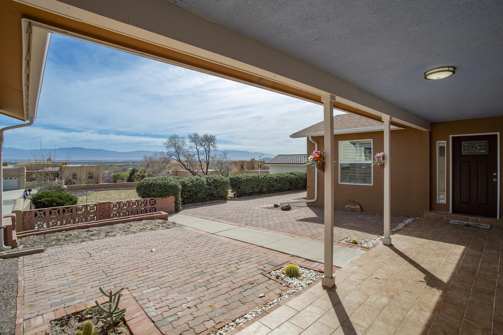 1110 Valley View Drive SW