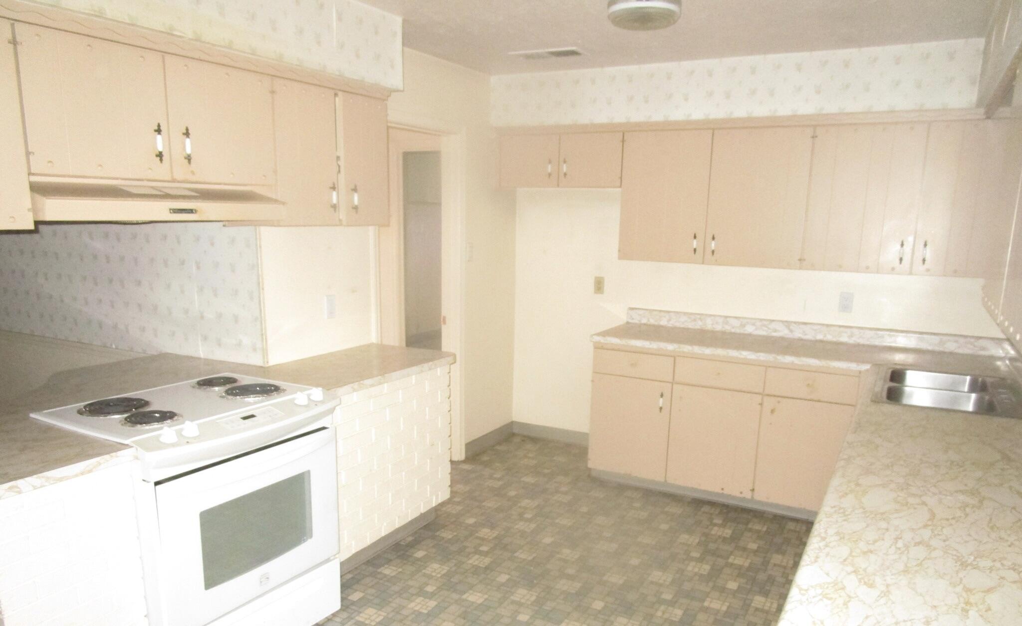 12701 Cloudview Avenue NE