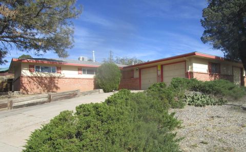 Photo of 12701 Cloudview Avenue NE, Albuquerque, NM 87123 (MLS # 1093893)
