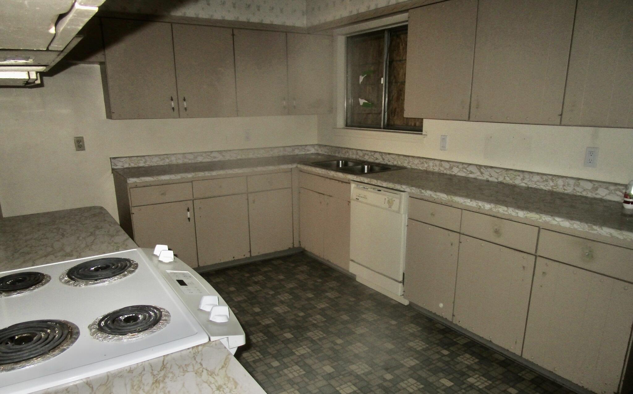 12701 Cloudview Avenue NE