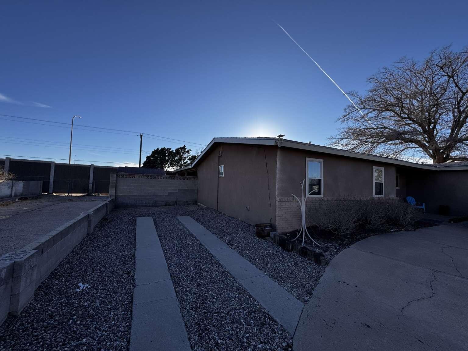 12616 Cloudview Avenue NE