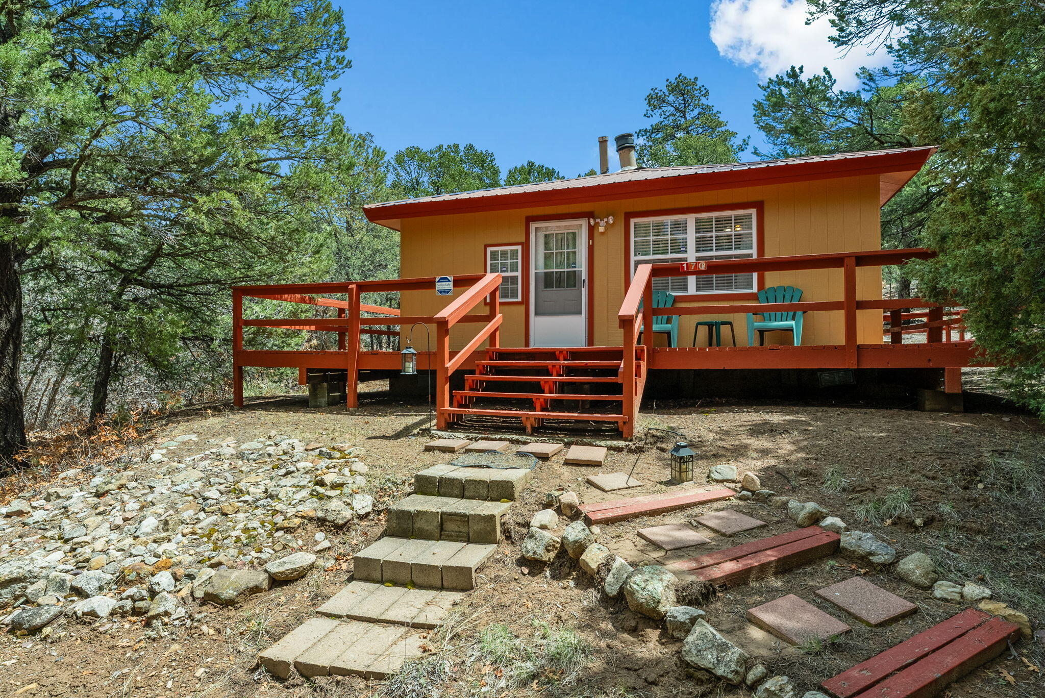170 Northwest Slope Drive, Regina, New Mexico image 1