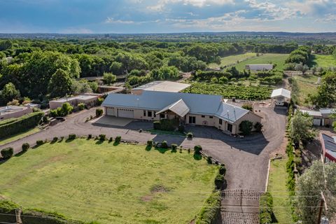 17 Llanito Road Bernalillo NM 87004