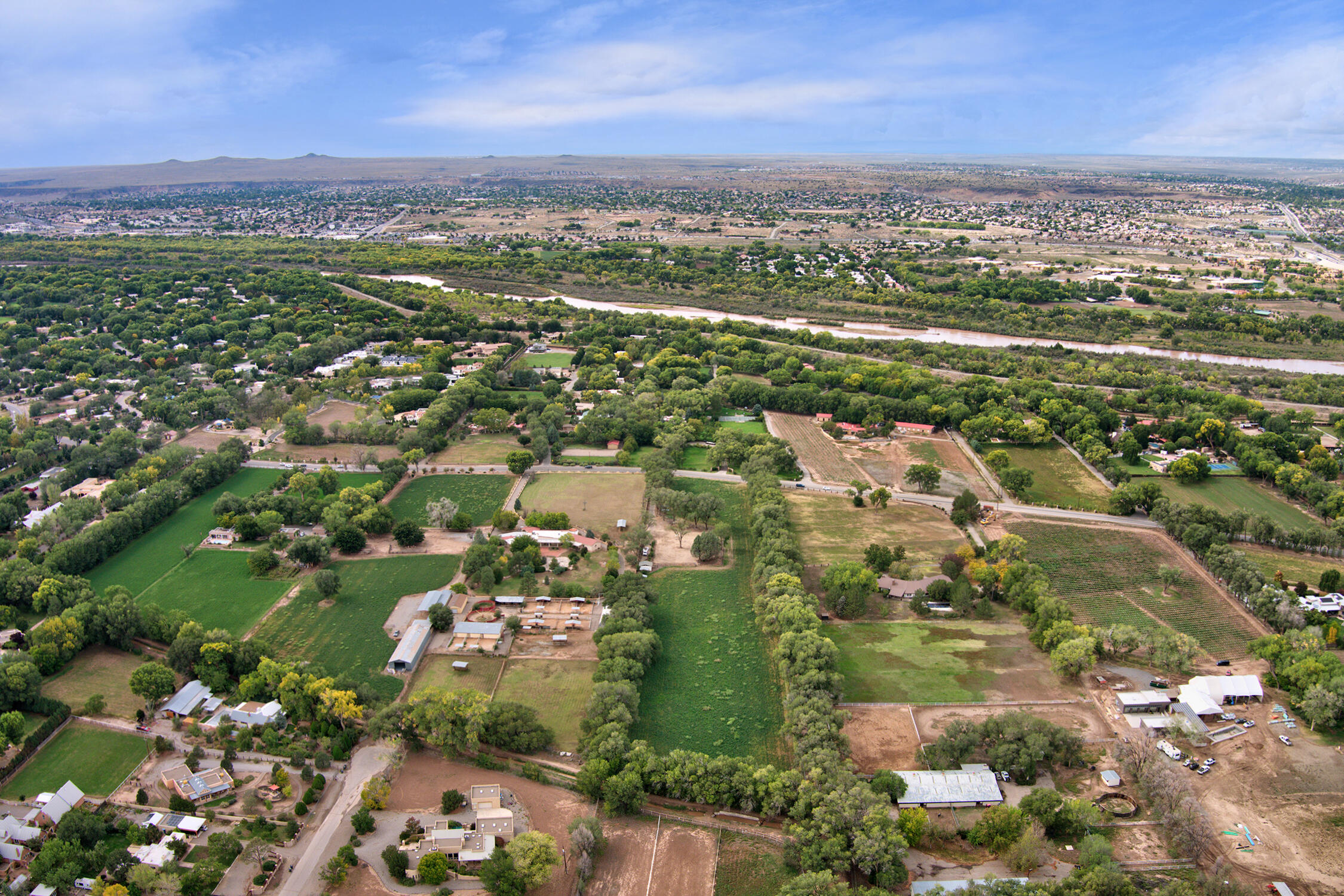 7028 Rio Grande Boulevard, Los Ranchos, New Mexico image 11