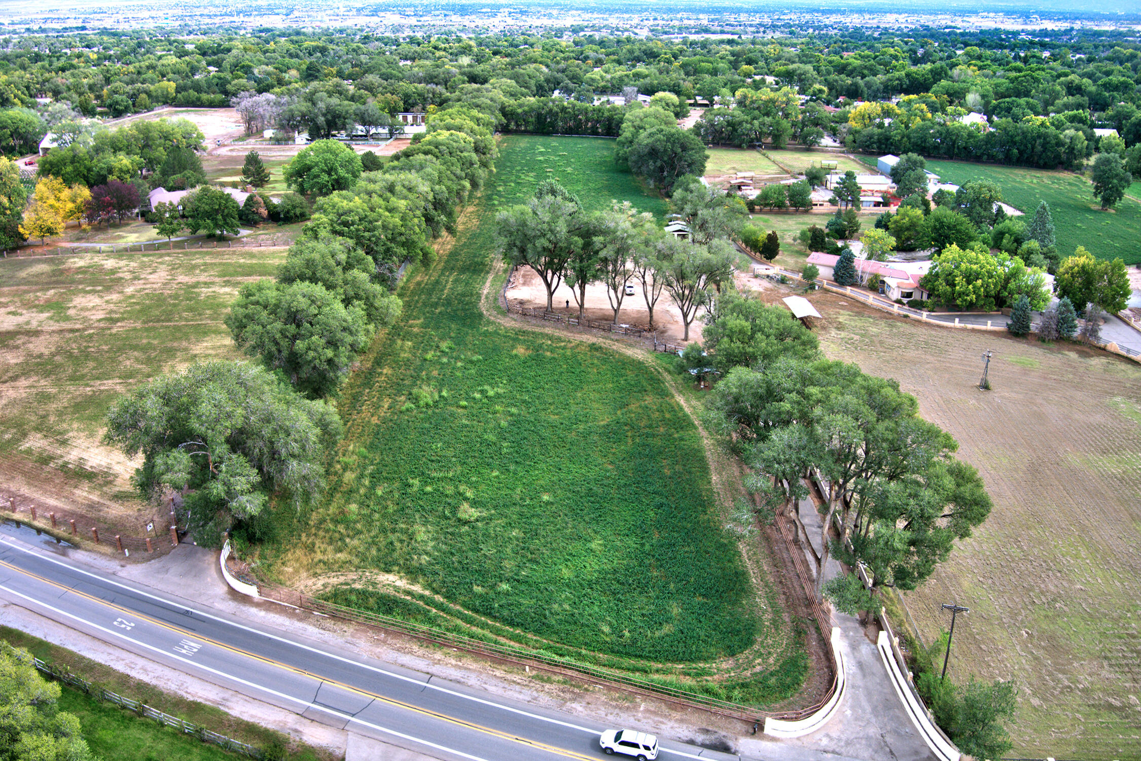 7028 Rio Grande Boulevard, Los Ranchos, New Mexico image 4