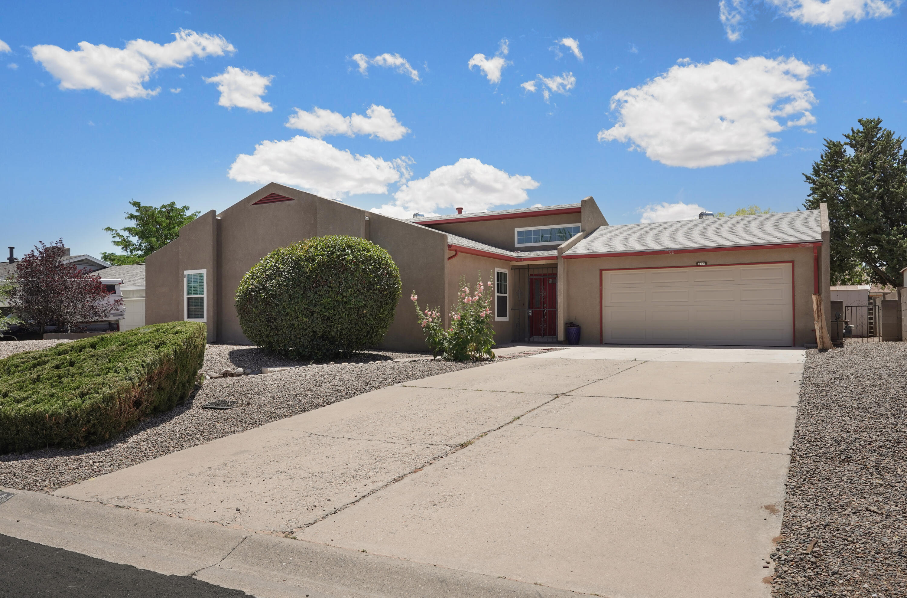 444 Wagon Train Drive SE