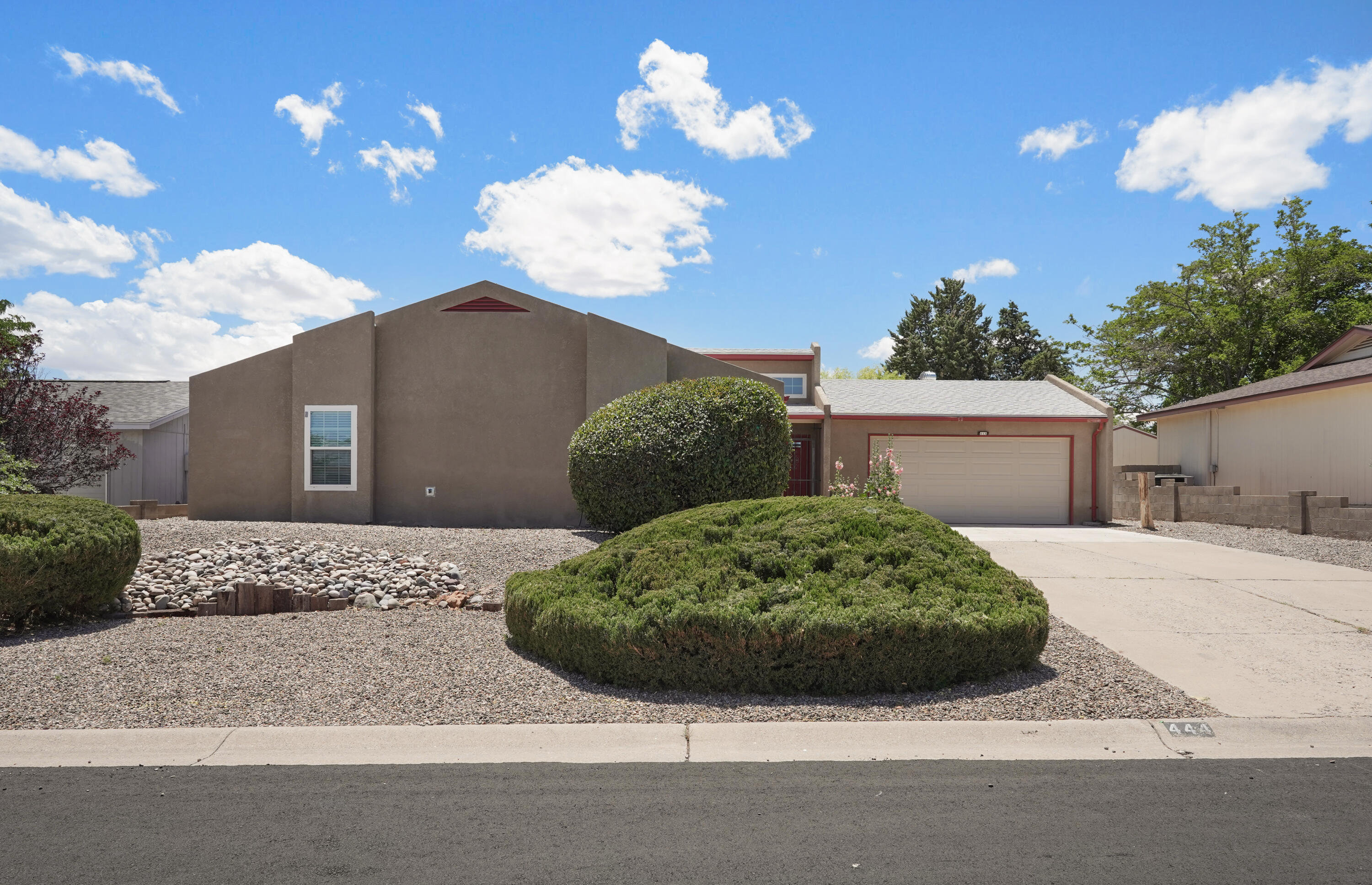 444 Wagon Train Drive SE