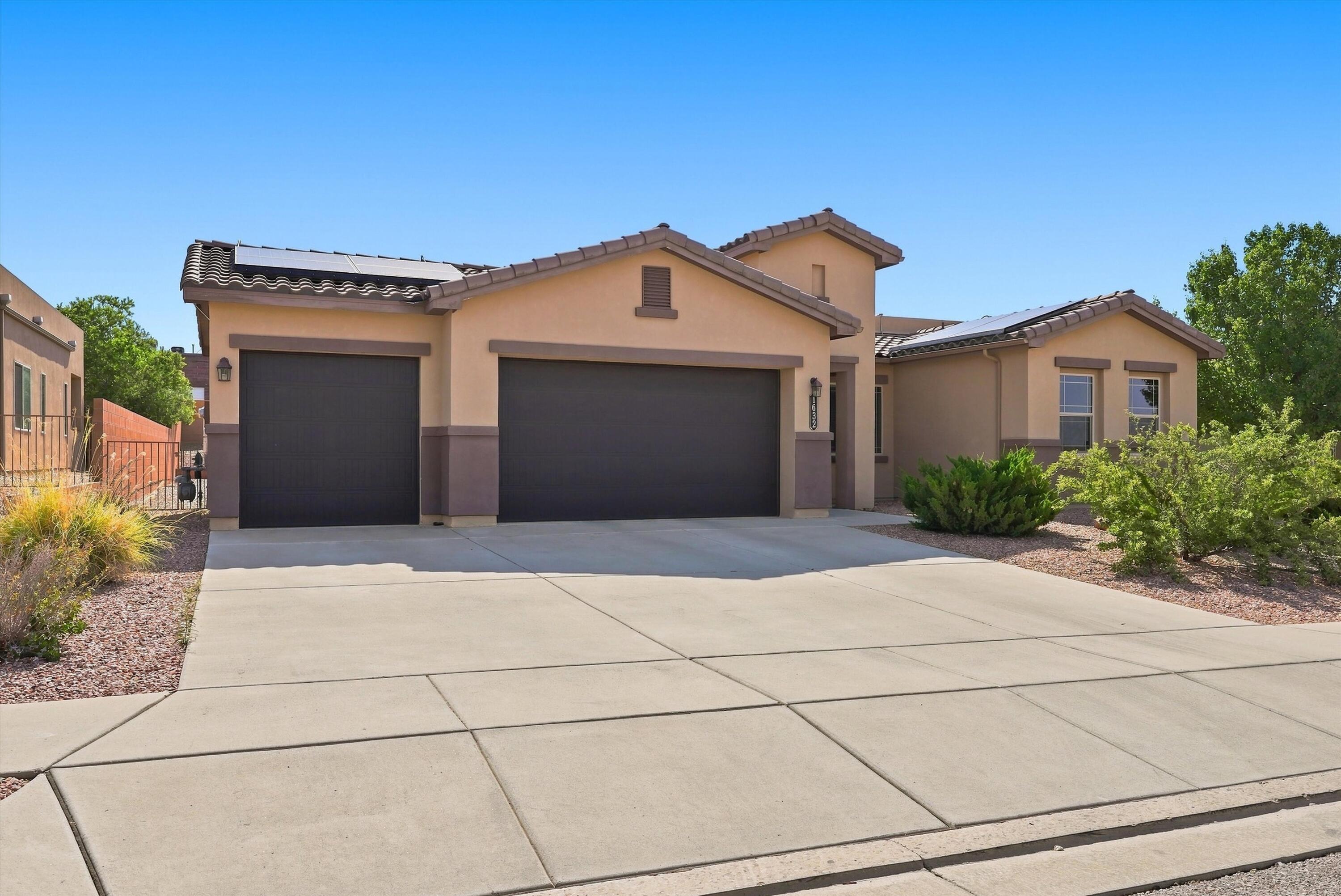 1632 Roble Drive SE