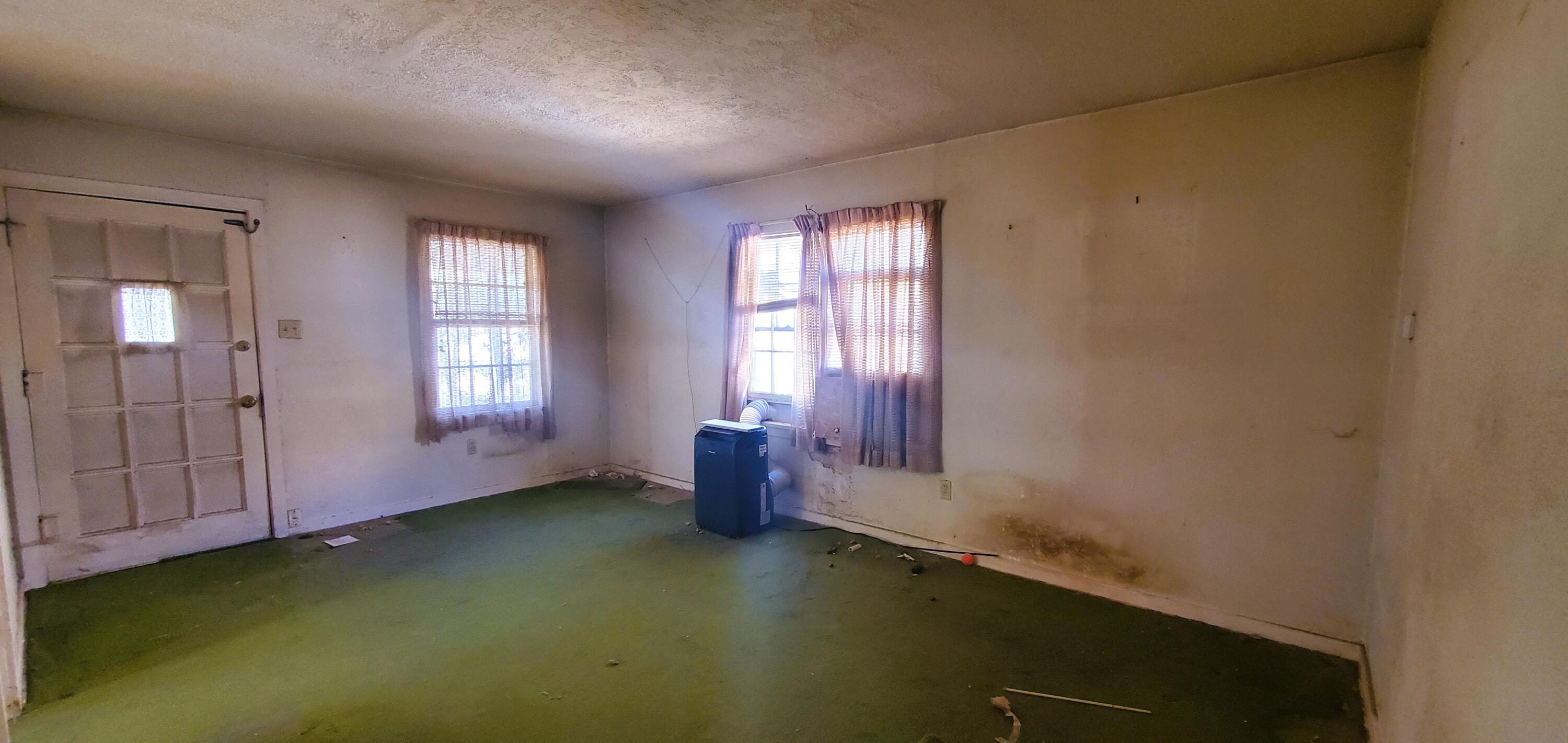 804 Princeton Drive SE