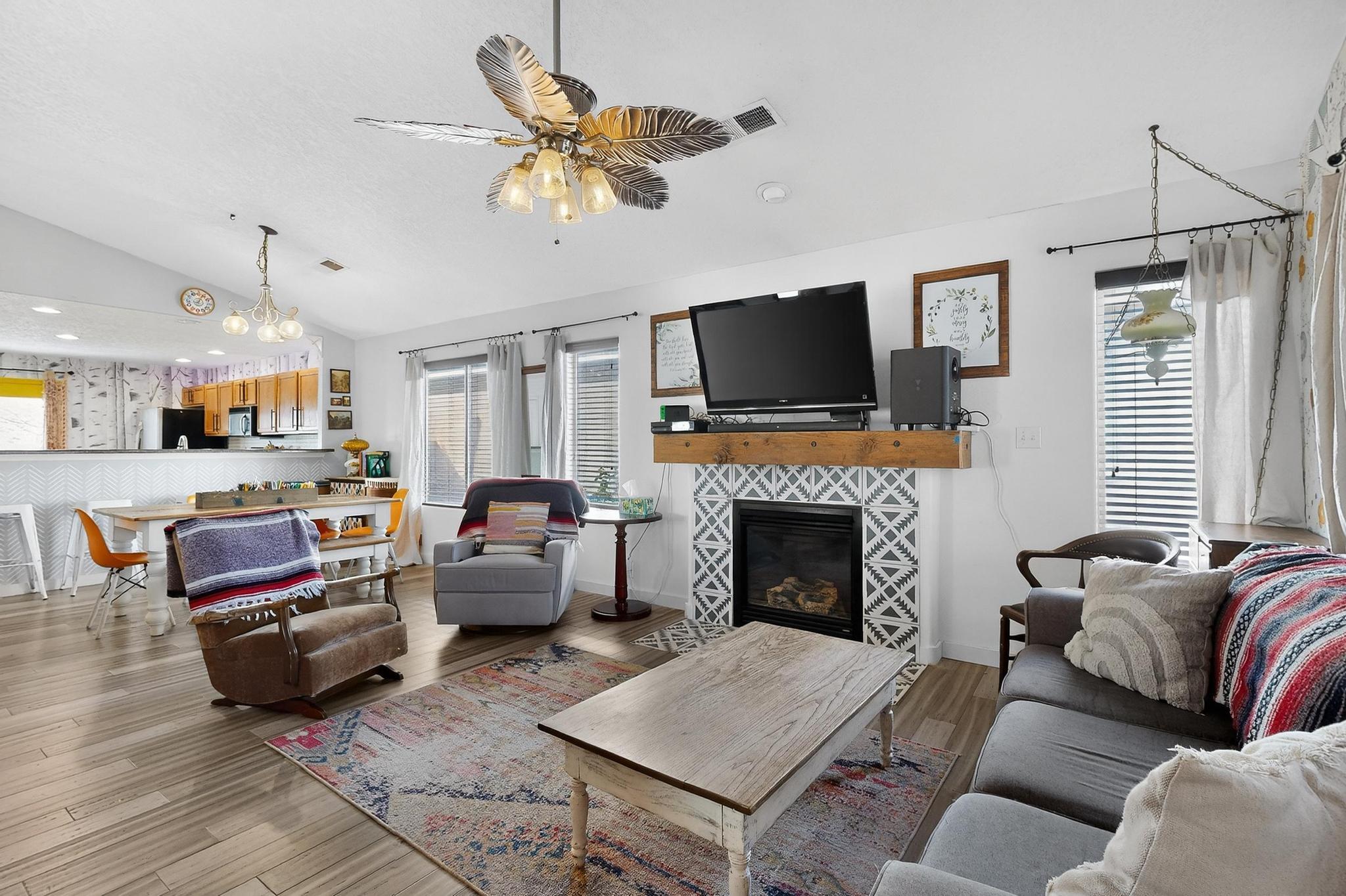 1367 Penasco Road NE