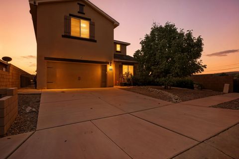 Photo of 11024 BOWIE Road SW, Albuquerque, NM 87121 (MLS # 1092488)