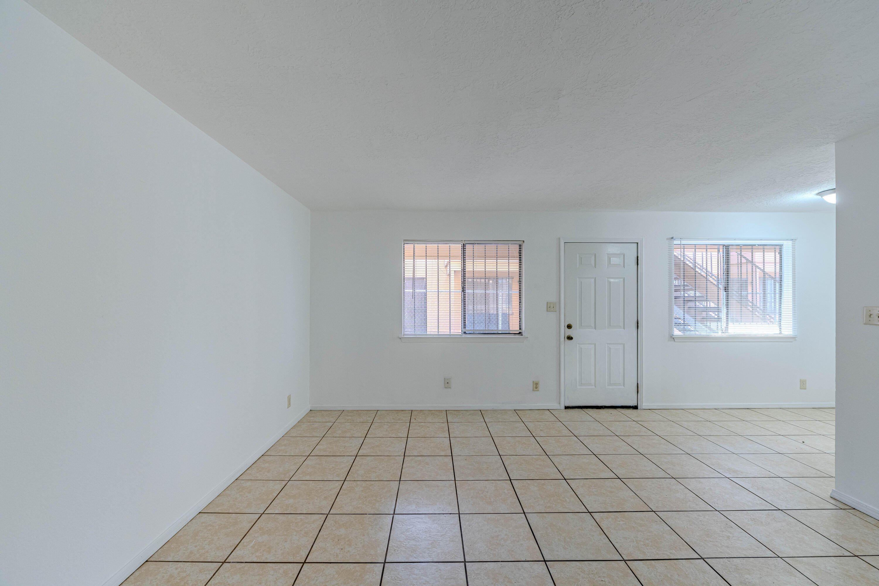 126 RHODE ISLAND Street SE