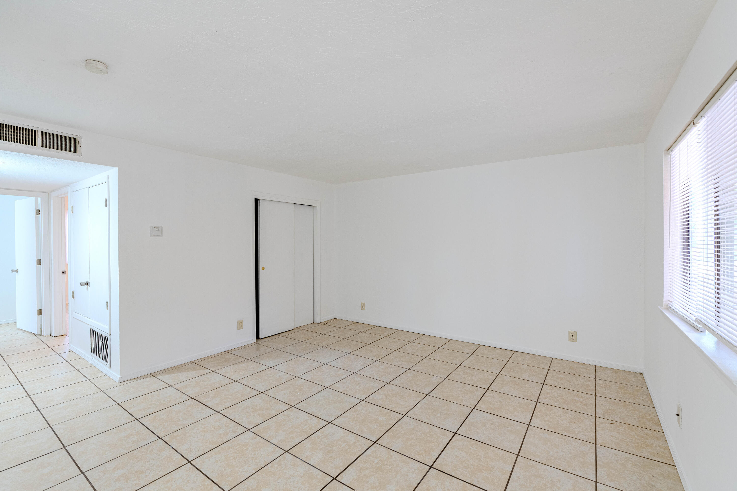 126 RHODE ISLAND Street SE