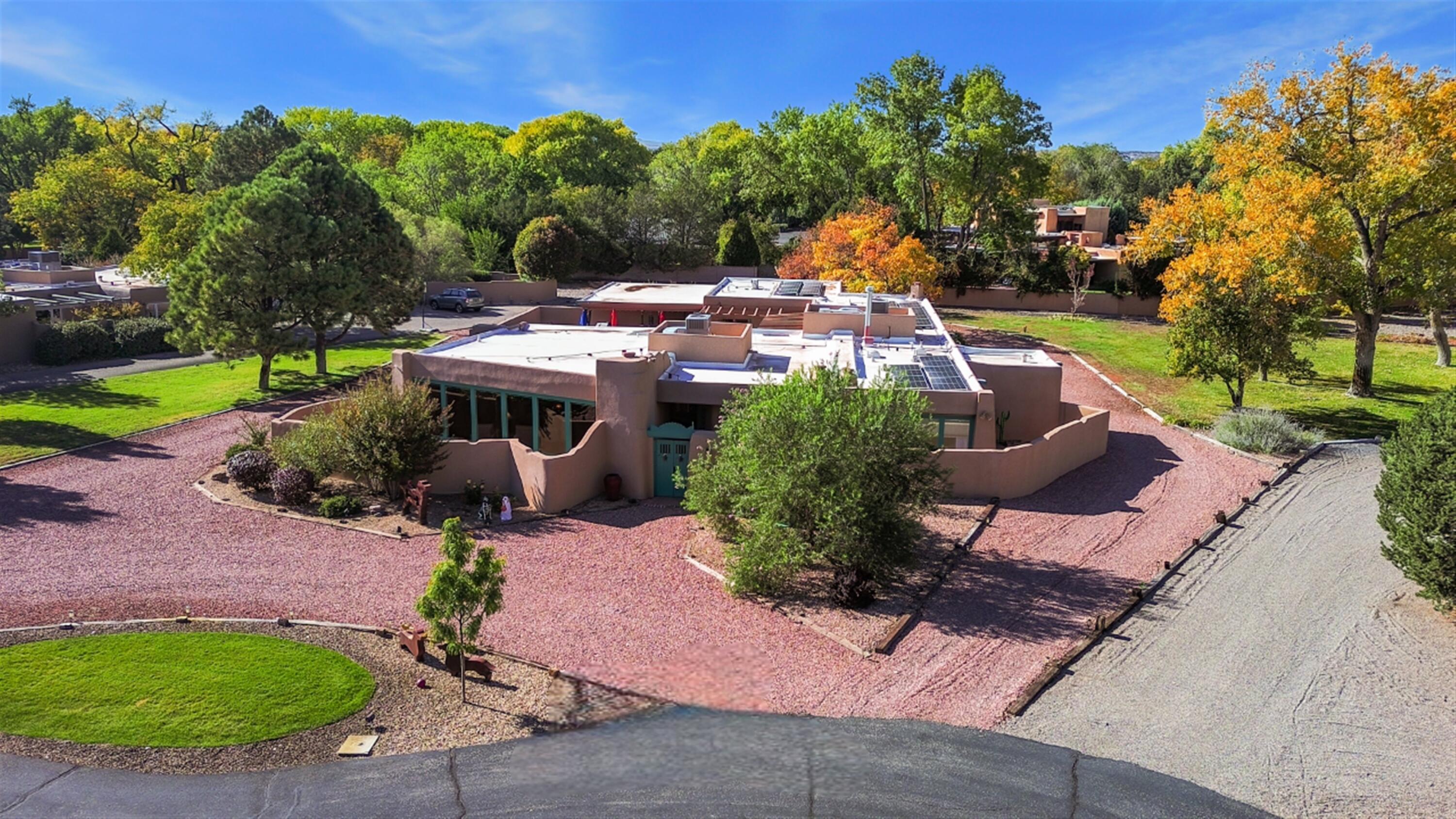 6509 Avenida La Cuchilla, Los Ranchos, New Mexico image 1