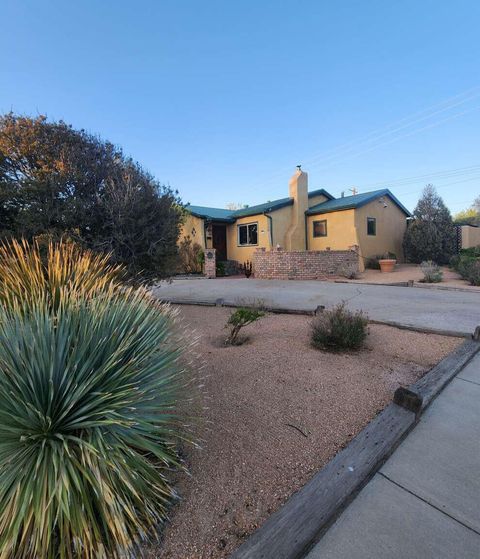 Photo of 520 Tulane Drive SE, Albuquerque, NM 87106 (MLS # 1102498)