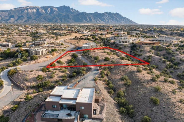 BRAZOS TRAIL CT, PLACITAS, NM 87043 - Image e614beee381fb9a5b92a9c8ee62a91ed/4068143776