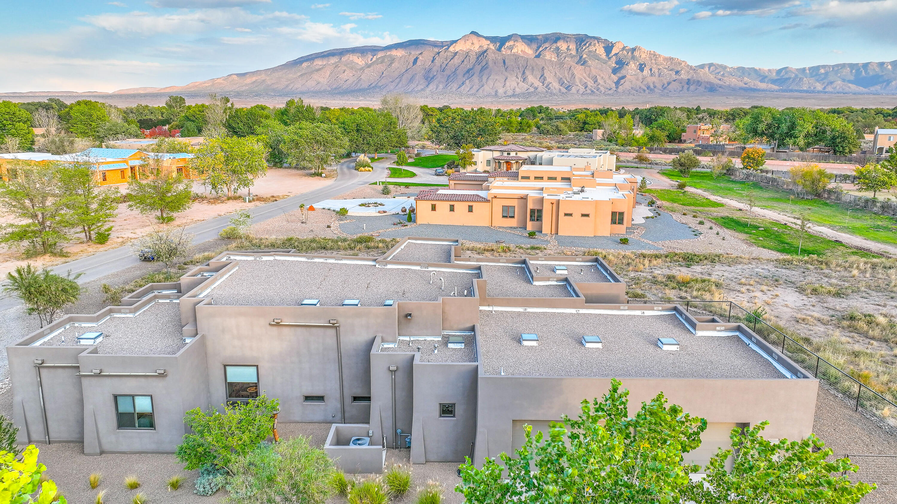 105 Mesa Vista Road, Corrales, New Mexico image 4