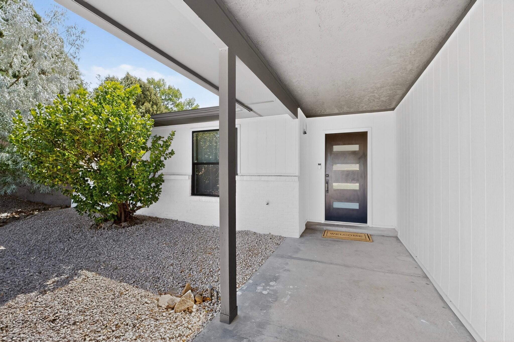 2704 Palo Alto Drive NE