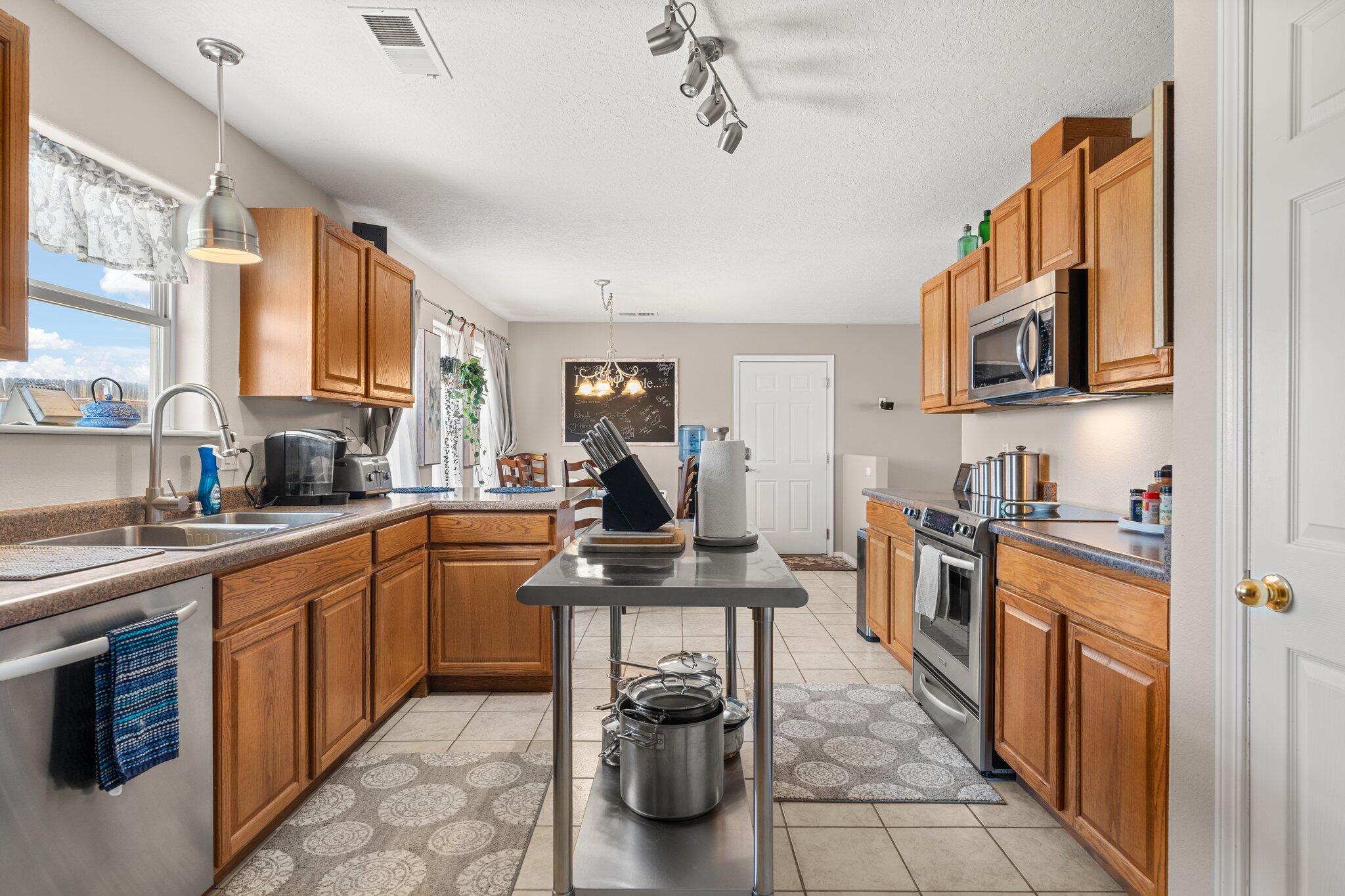 19 Silver Maple Road, Moriarty, New Mexico image 16