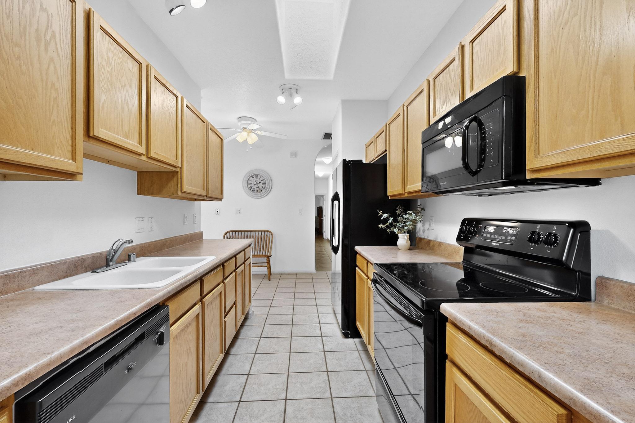 9708 Lagrima De Oro Road, Albuquerque, New Mexico image 16
