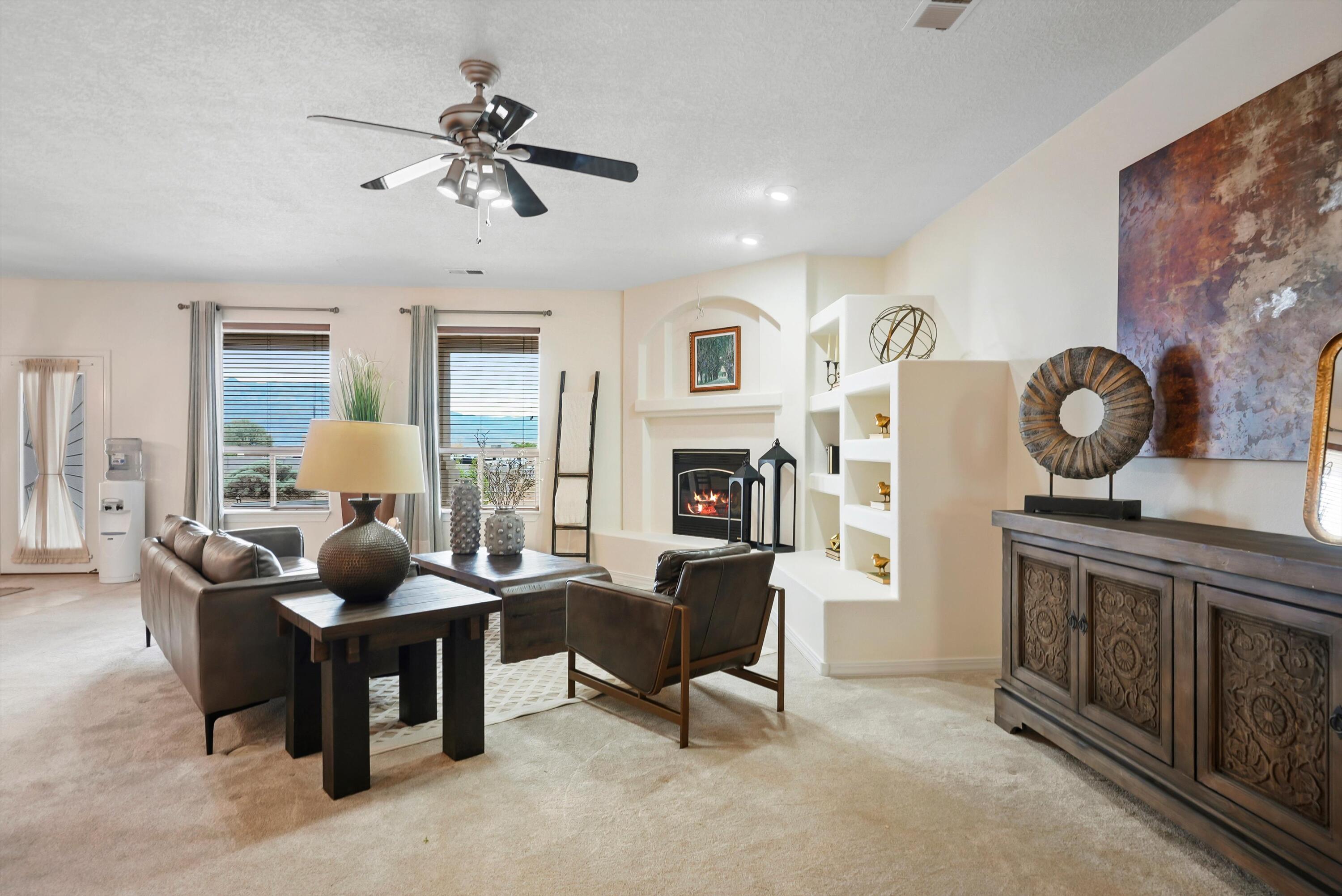 1810 Eucalyptus Road, Rio Rancho, New Mexico image 7
