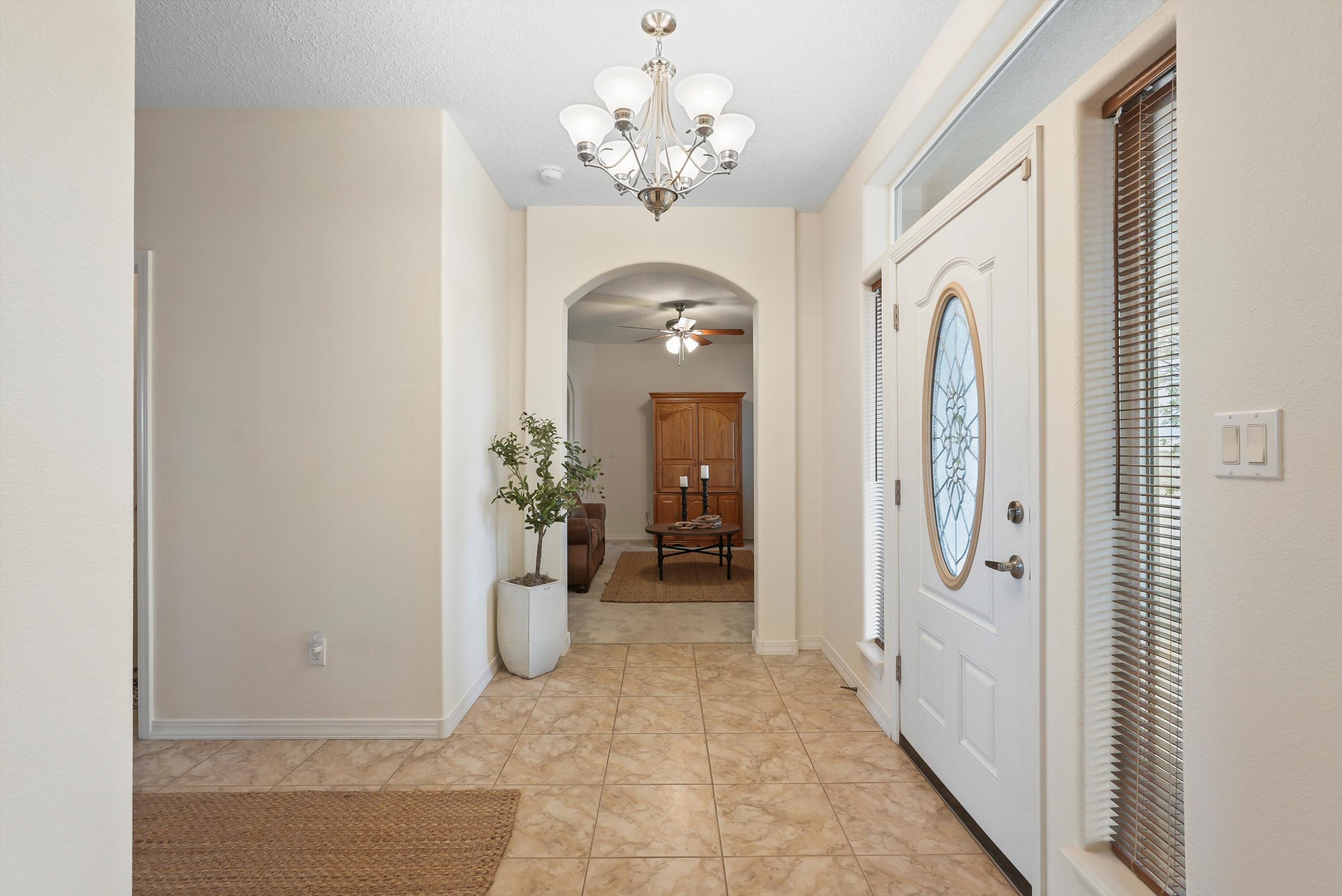 1810 Eucalyptus Road, Rio Rancho, New Mexico image 5