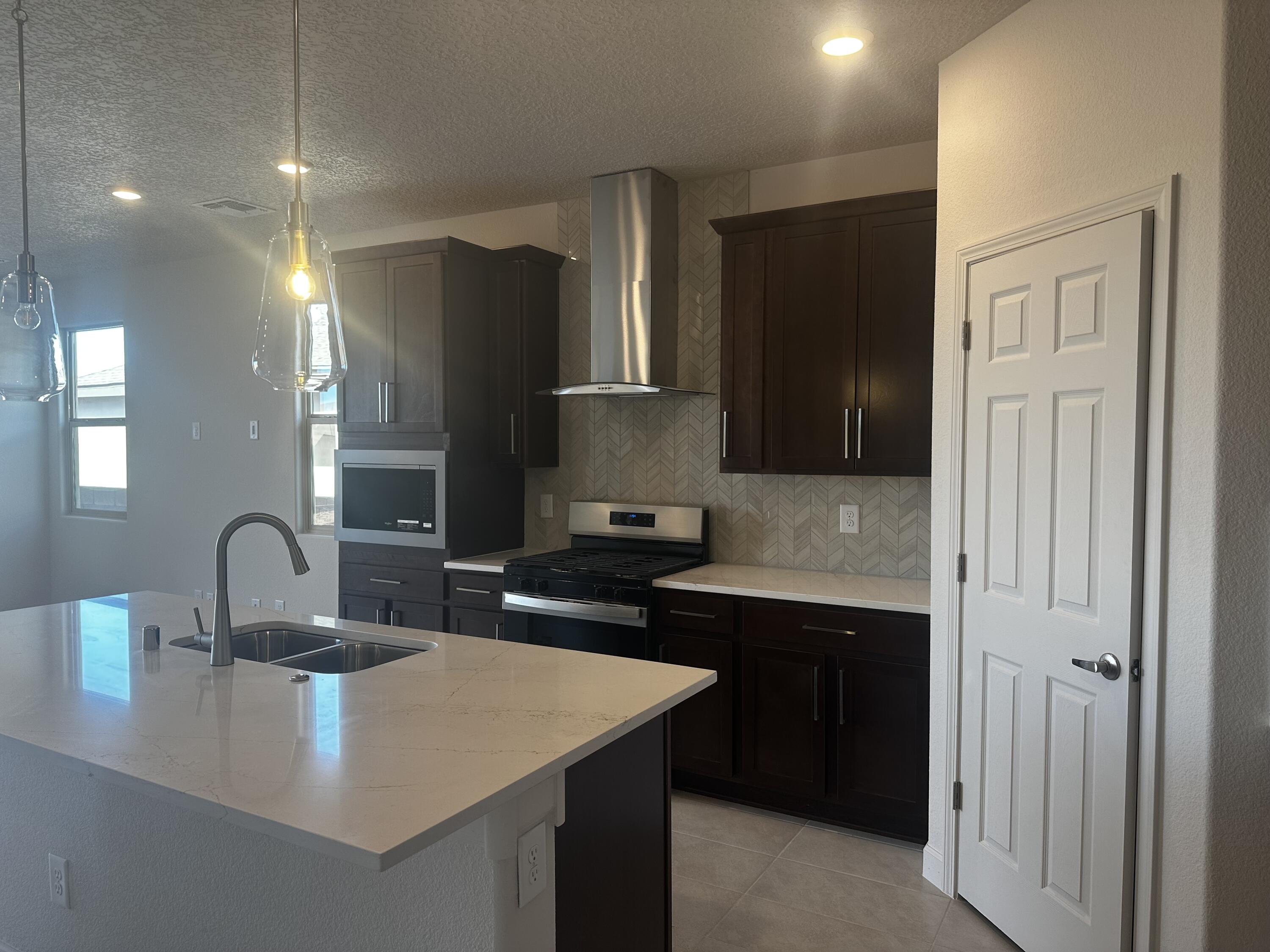 6727 Clayton Drive NE