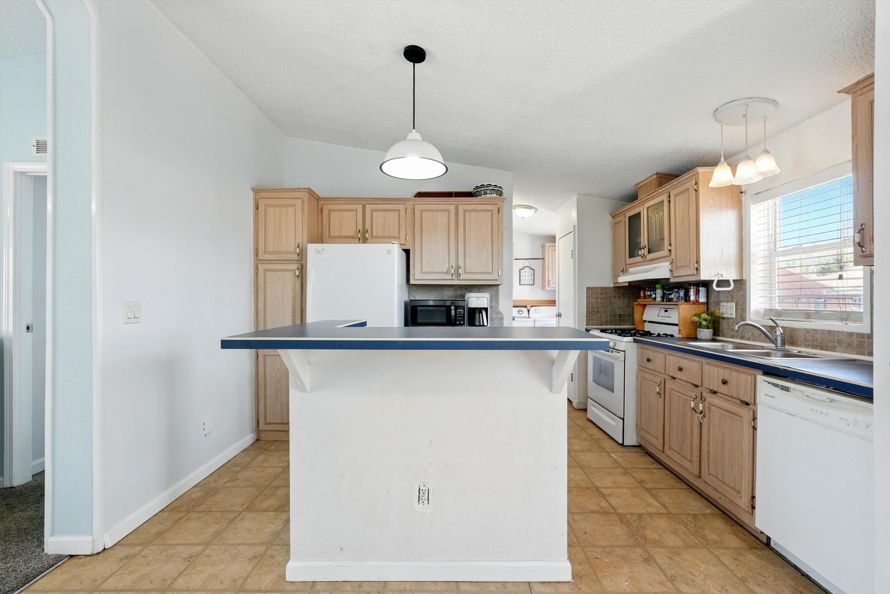 327 Camino Andres, Moriarty, New Mexico image 10