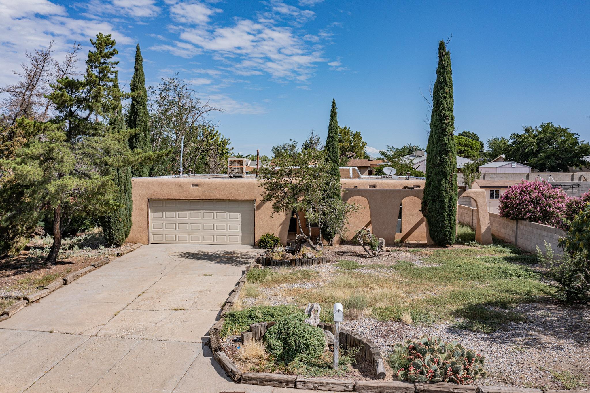 View Albuquerque, NM 87109 house