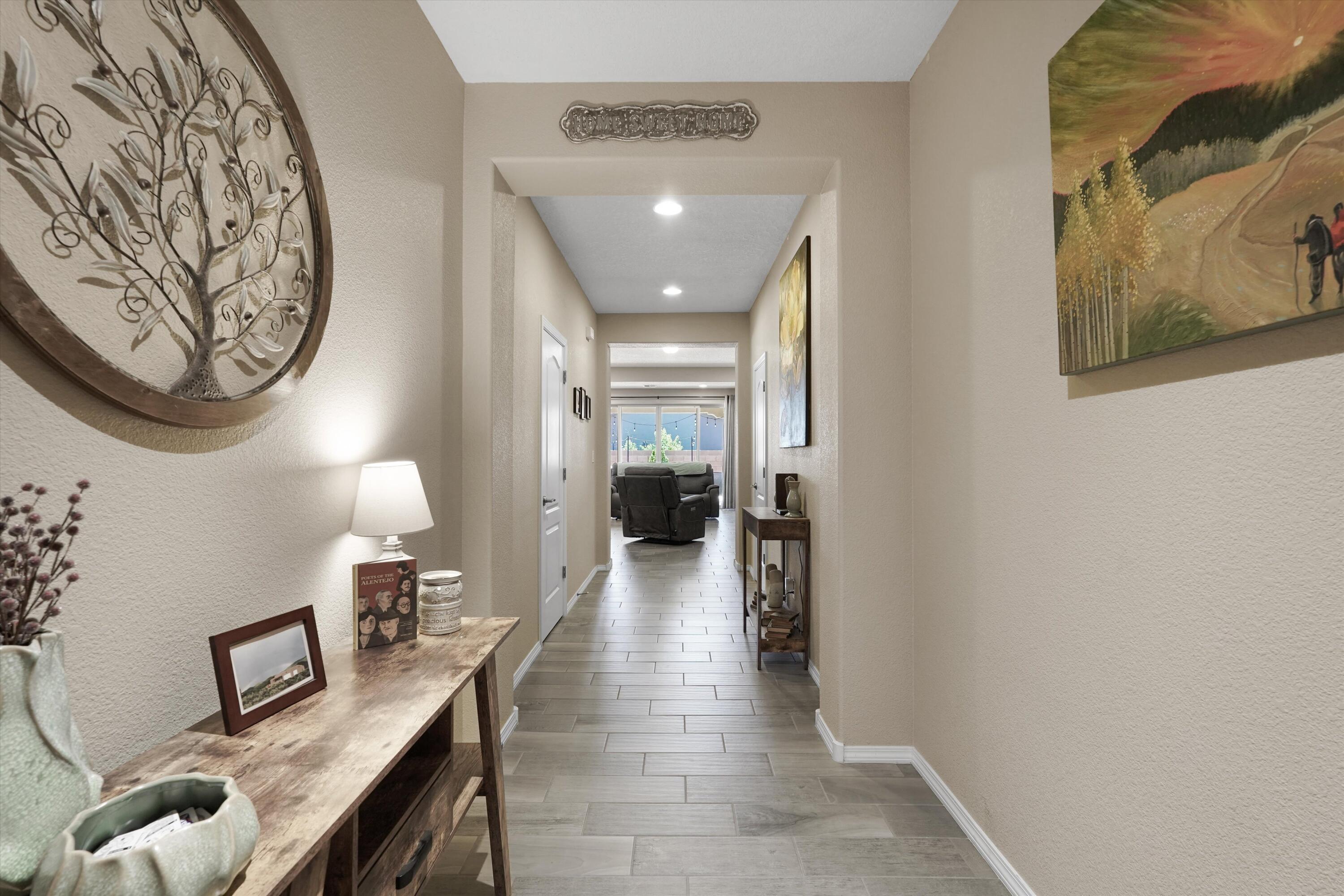 3123 Walsh Loop SE