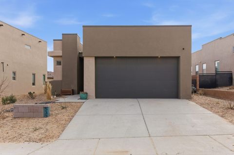 Photo of 532 Wyatt Avenue SW, Los Lunas, NM 87031 (MLS # 1098274)