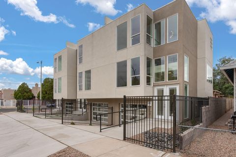 Photo of 233 Stover Avenue SW, Albuquerque, NM 87102 (MLS # 1088822)