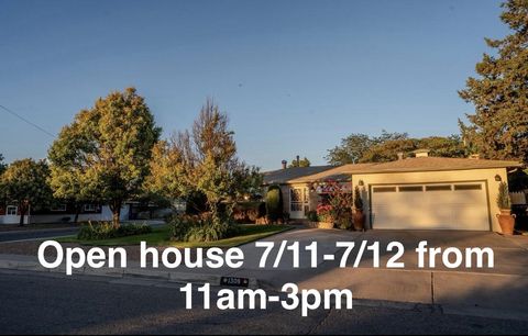Photo of 1308 Valencia Drive NE, Albuquerque, NM 87110 (MLS # 1106840)