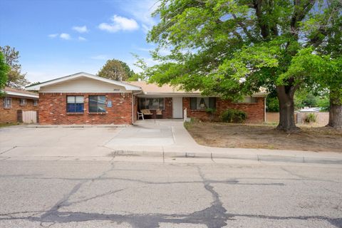 Photo of 2957 Wisconsin Street NE, Albuquerque, NM 87110 (MLS # 1100188)