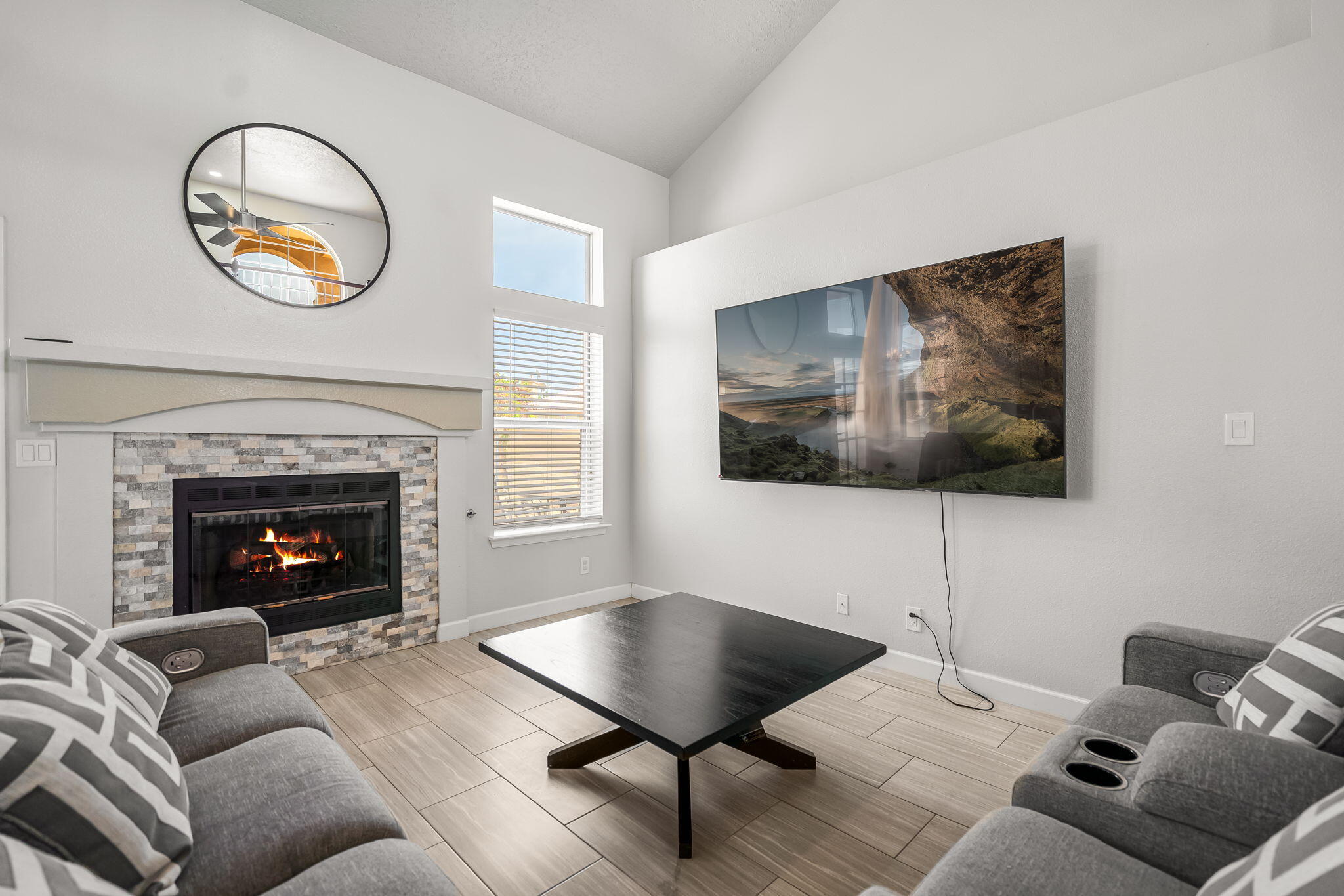4447 Rancho Centro NW