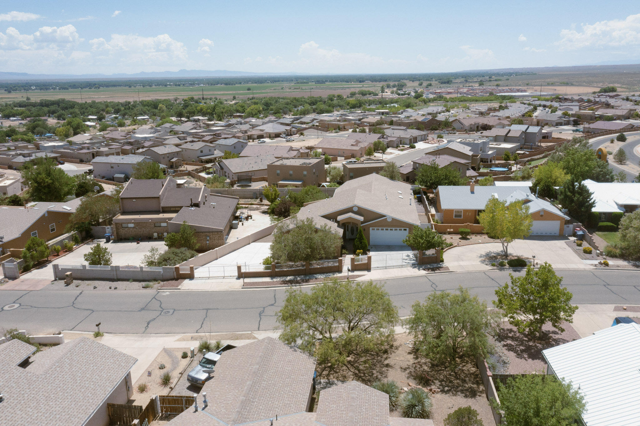 View Los Lunas, NM 87031 house