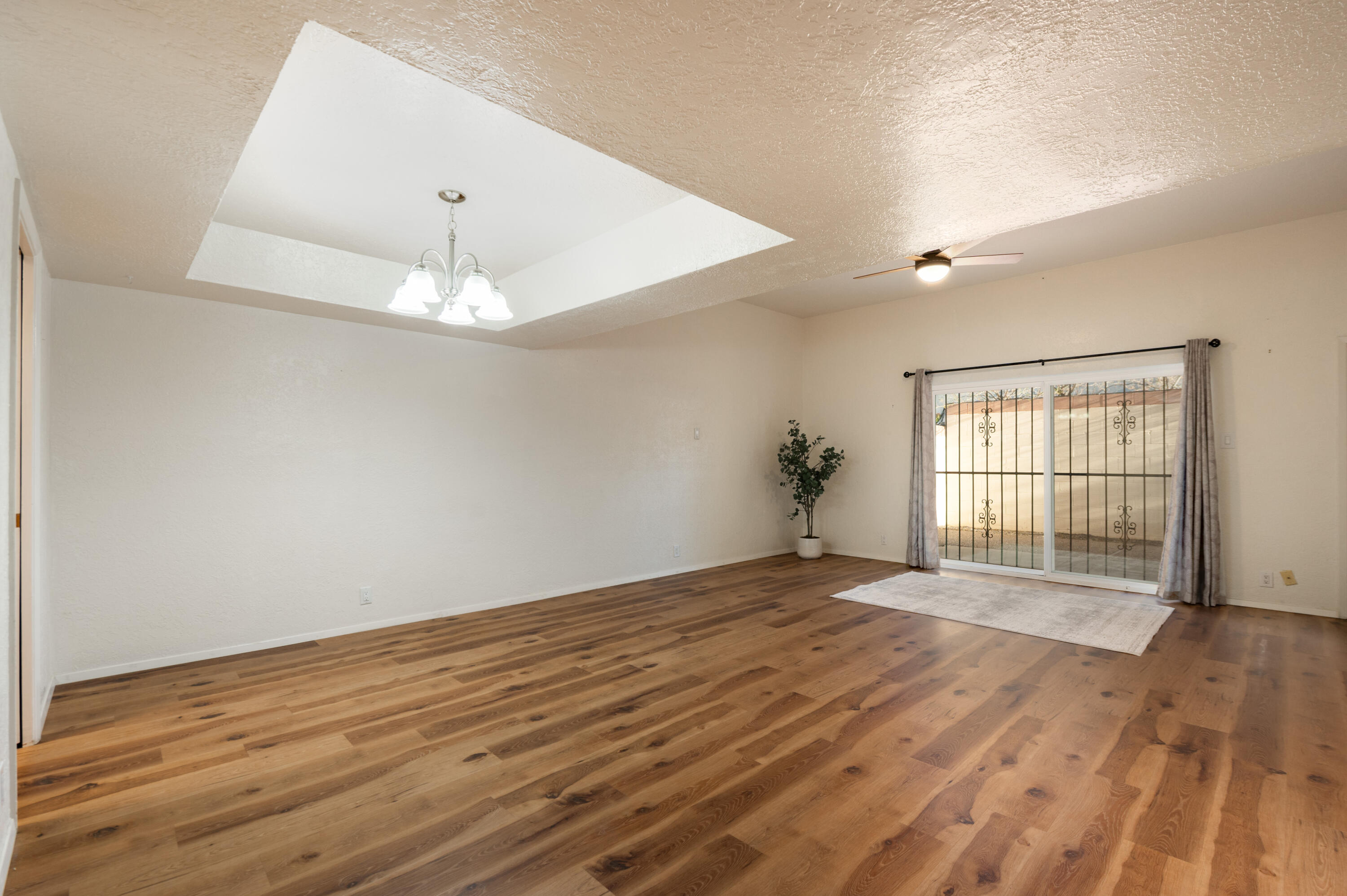 19 Casa Hermosa Drive NE