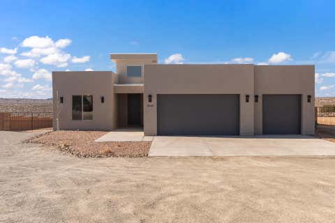 Homes For Sale - 2523 Box Lake Drive<br/> Rio Rancho, NM 87144