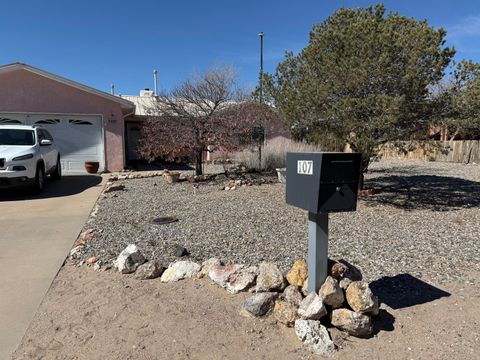 Photo of 107 2nd Street SE, Rio Rancho, NM 87124 (MLS # 1099274)