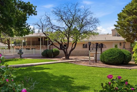 Photo of 10020 Loretta Drive NW, Albuquerque, NM 87114 (MLS # 1102308)