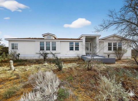Mobile Home For Sale - 8 Clinger Lane<br/> Valencia County, Los Lunas, NM 87031