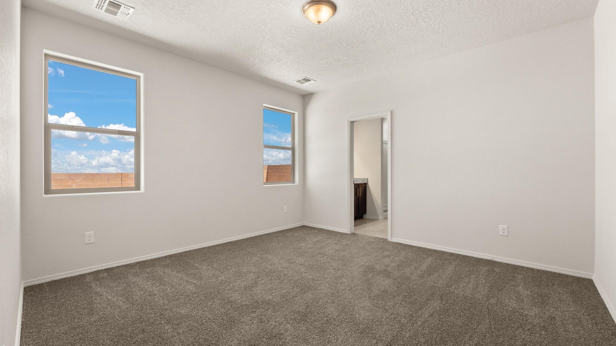 4237 Peakview Loop NE