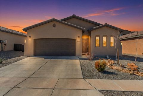 Photo of 1825 Tesoro Loop NW, Los Lunas, NM 87031 (MLS # 1099151)