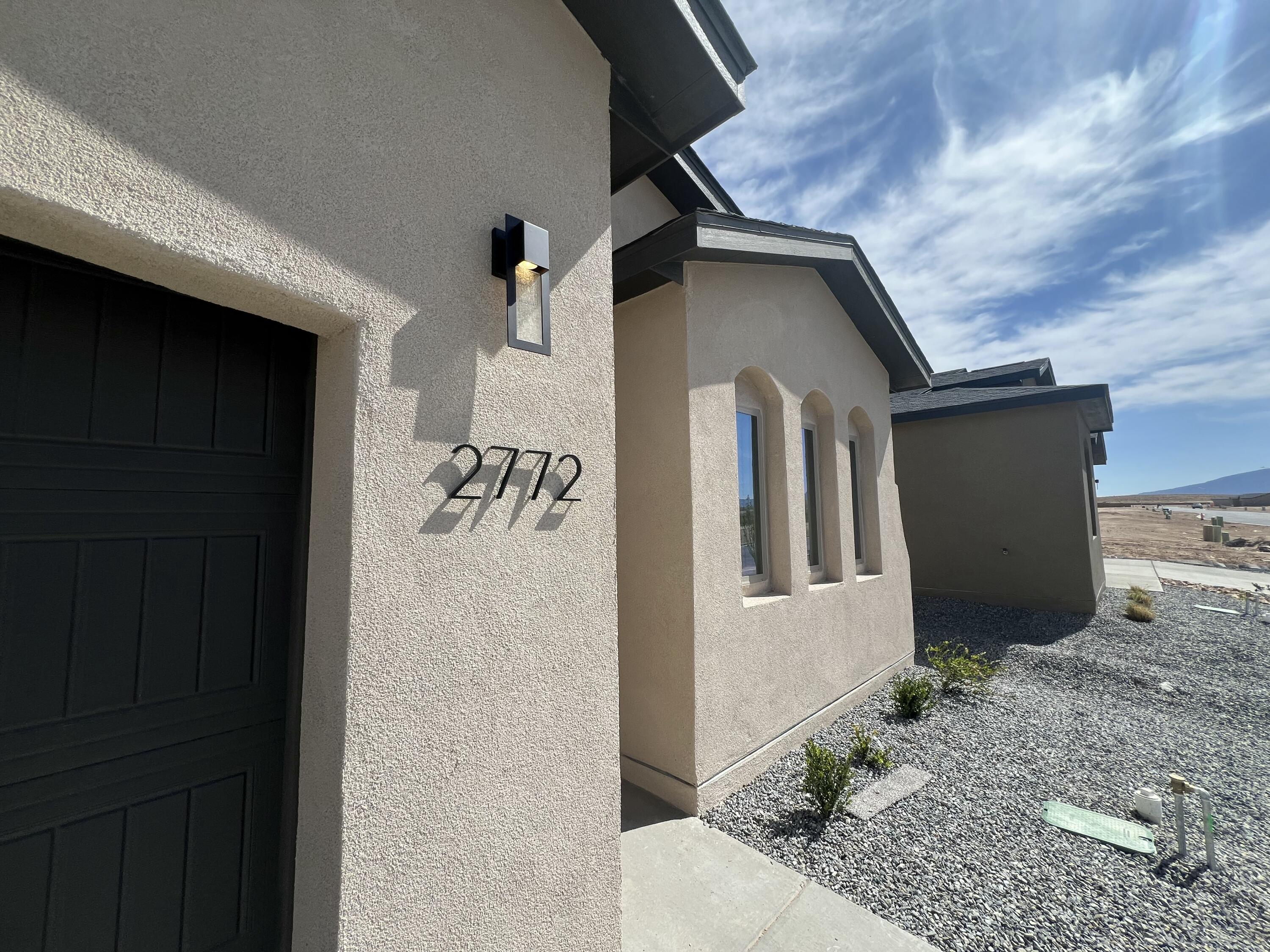 2772 Seaforth Circle, Rio Rancho, New Mexico image 2